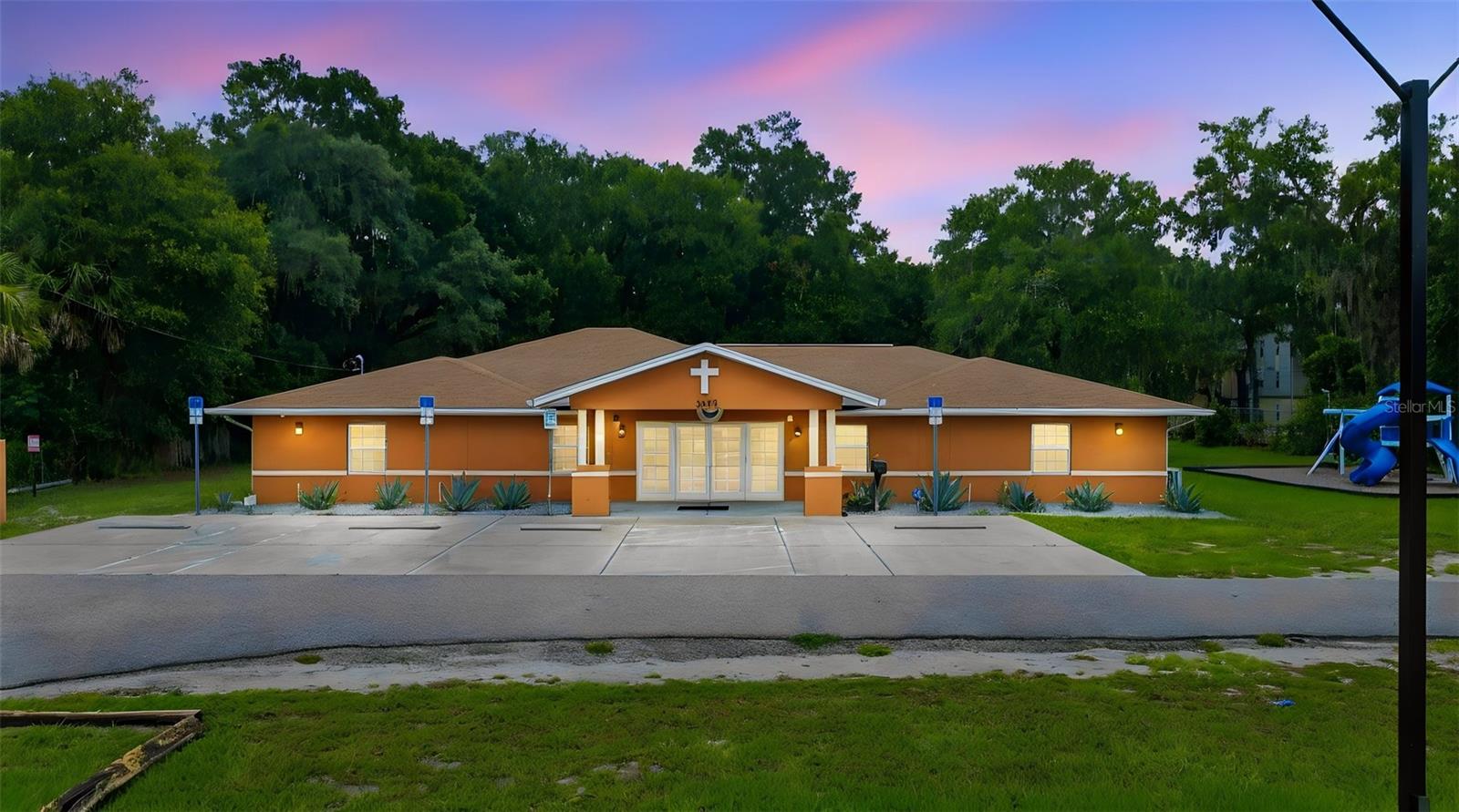 3075 N GOLDENROD ROAD
