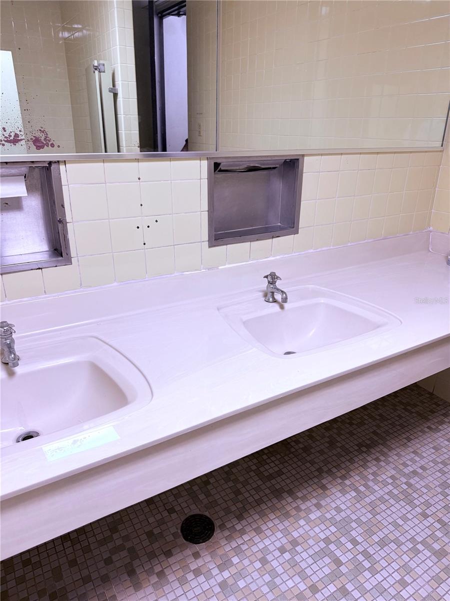 HATO REY FINANCIAL DISTRICT - Commercial Sale