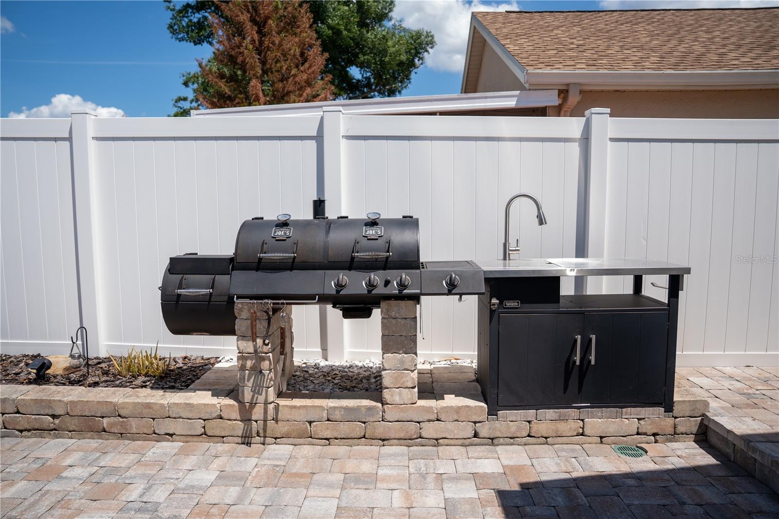 MILL RUN UNIT 8 - Residential