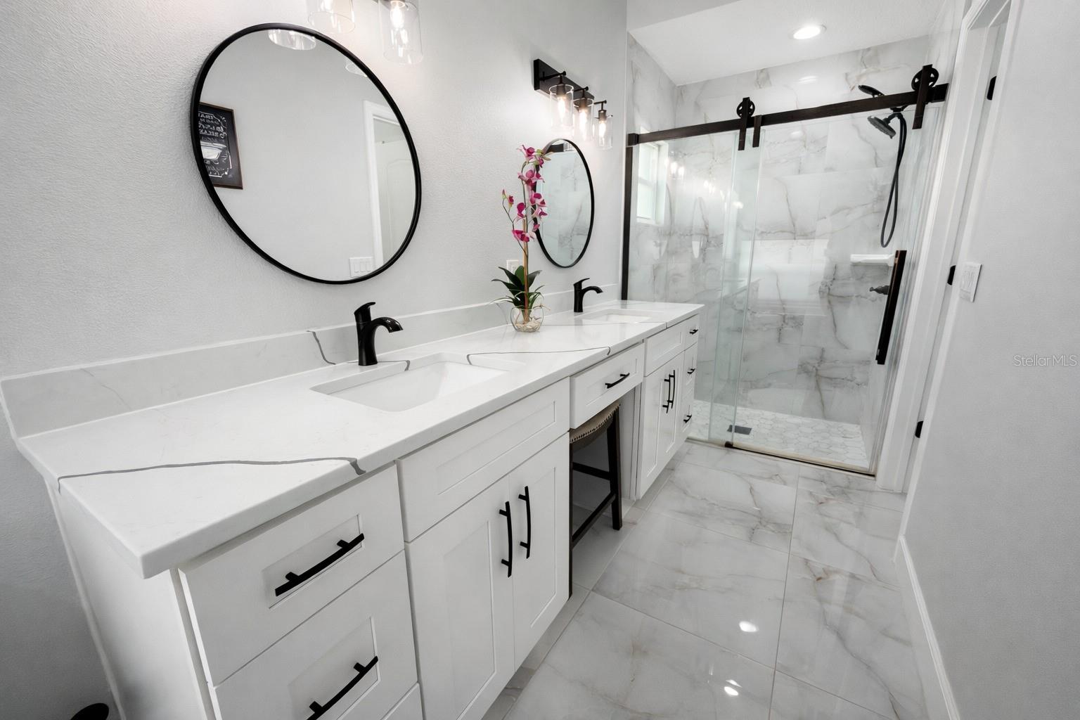 MILL RUN UNIT 8 - Residential