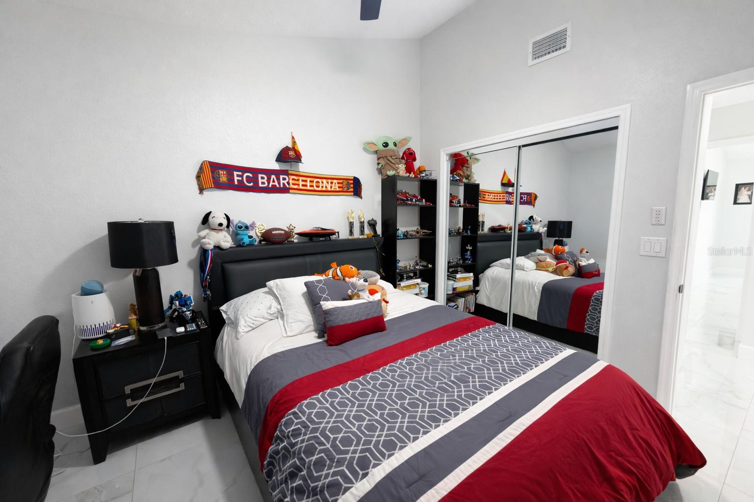 MILL RUN UNIT 8 - Residential