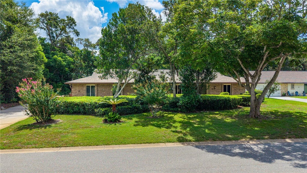 Photo of 82 S St Andrews Drive, Ormond Beach, FL 32174 (MLS # FC321024)