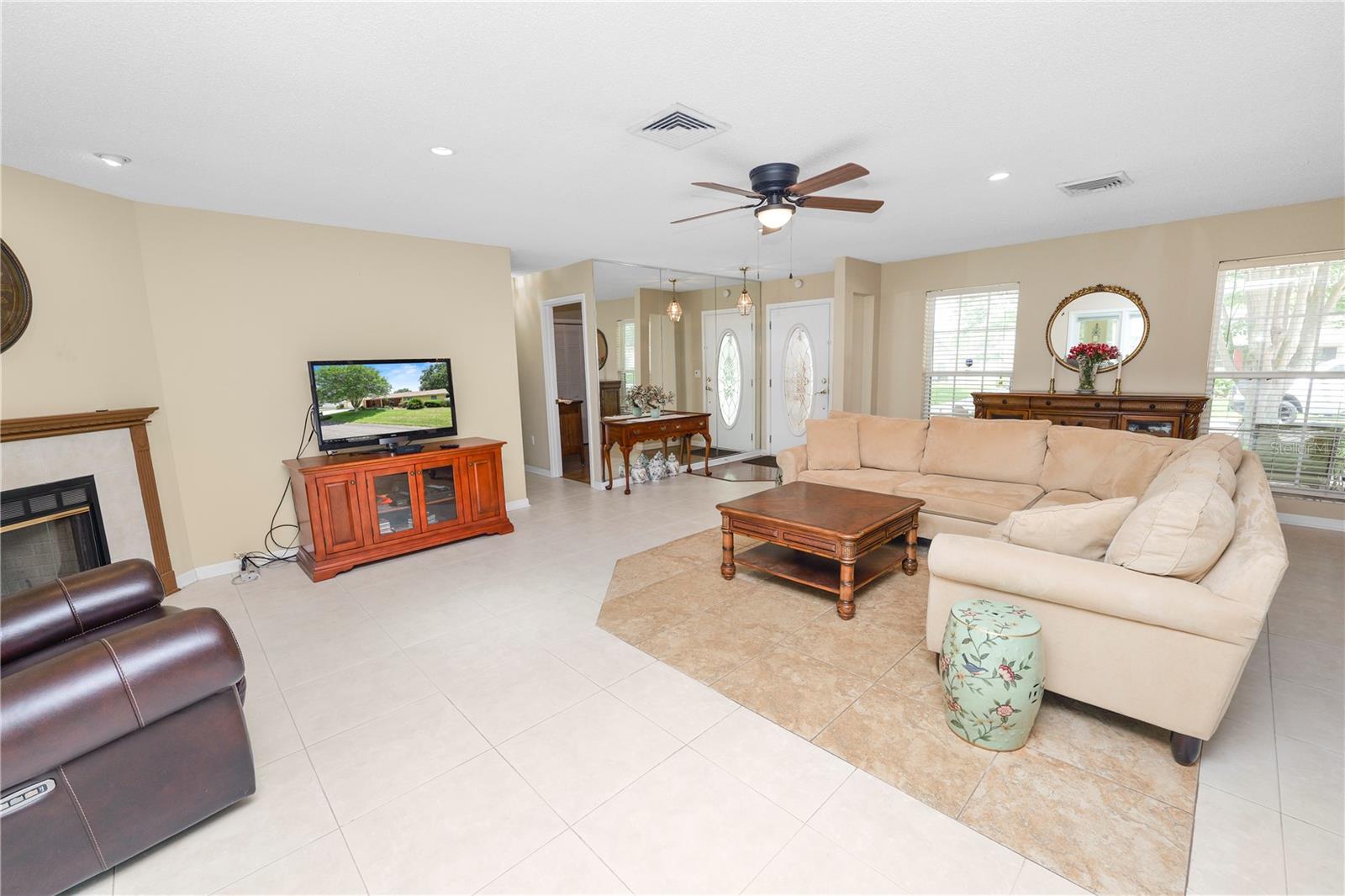 OAK GLEN - Residential