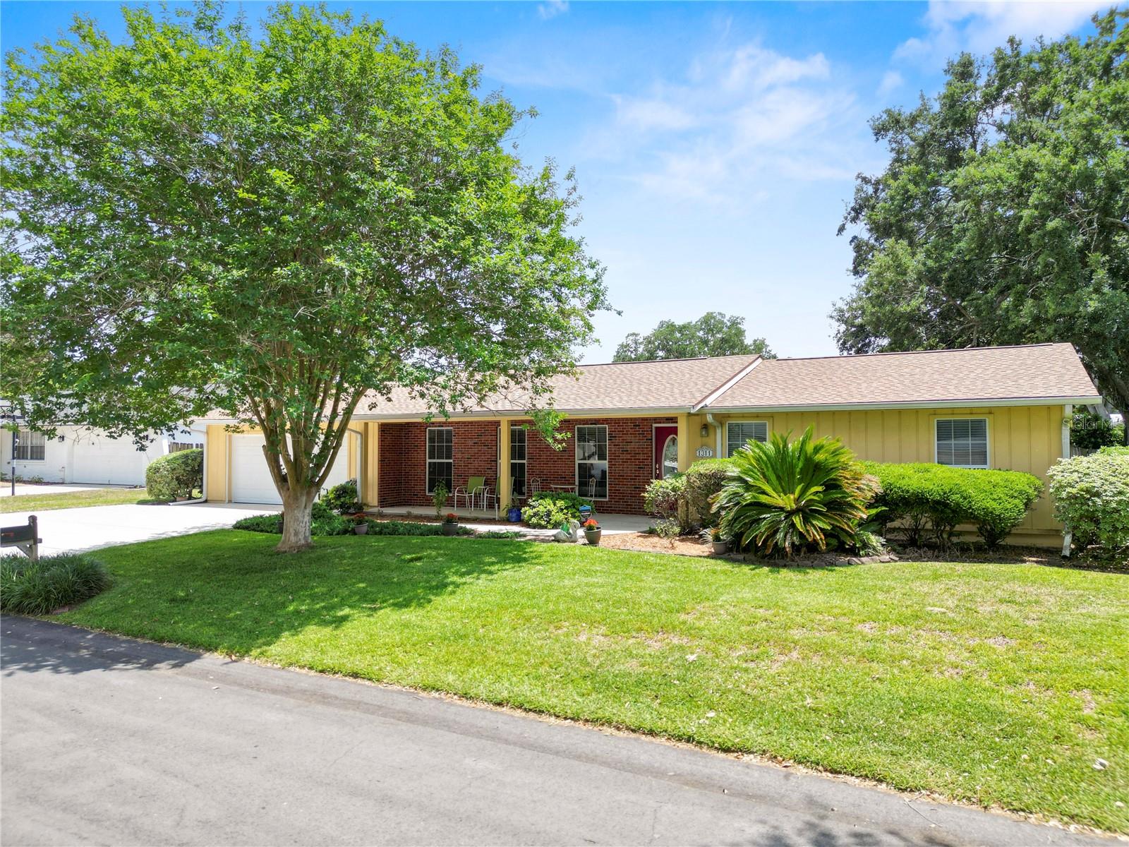 OAK GLEN - Residential