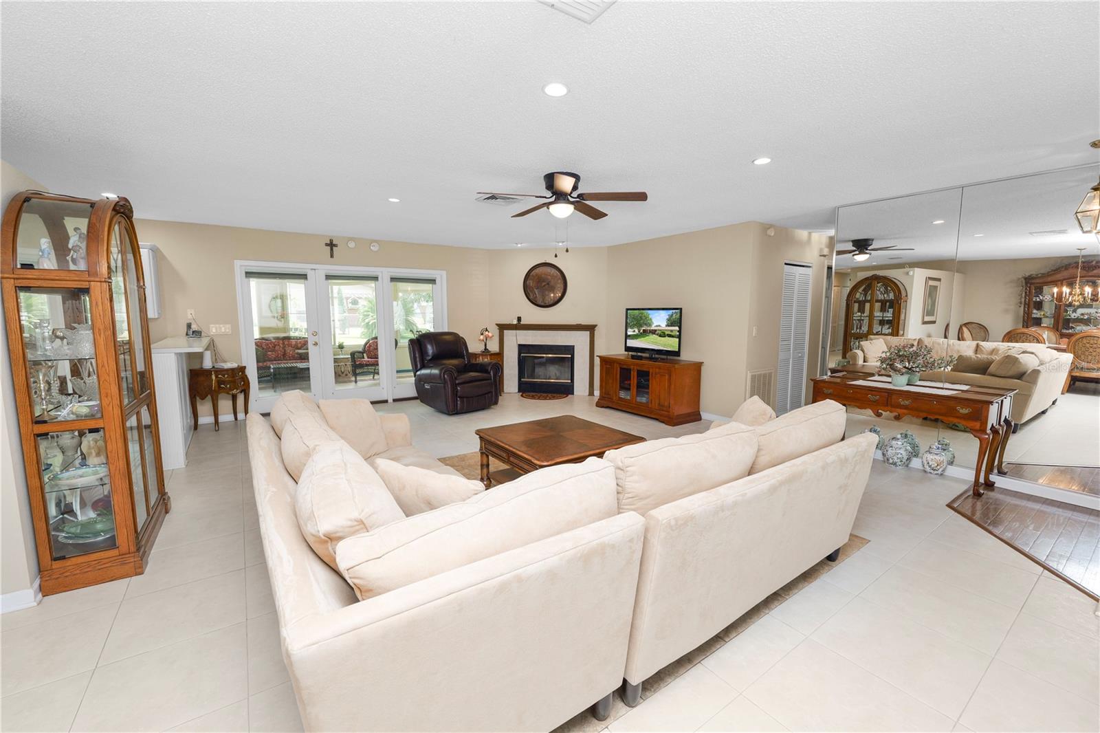 OAK GLEN - Residential
