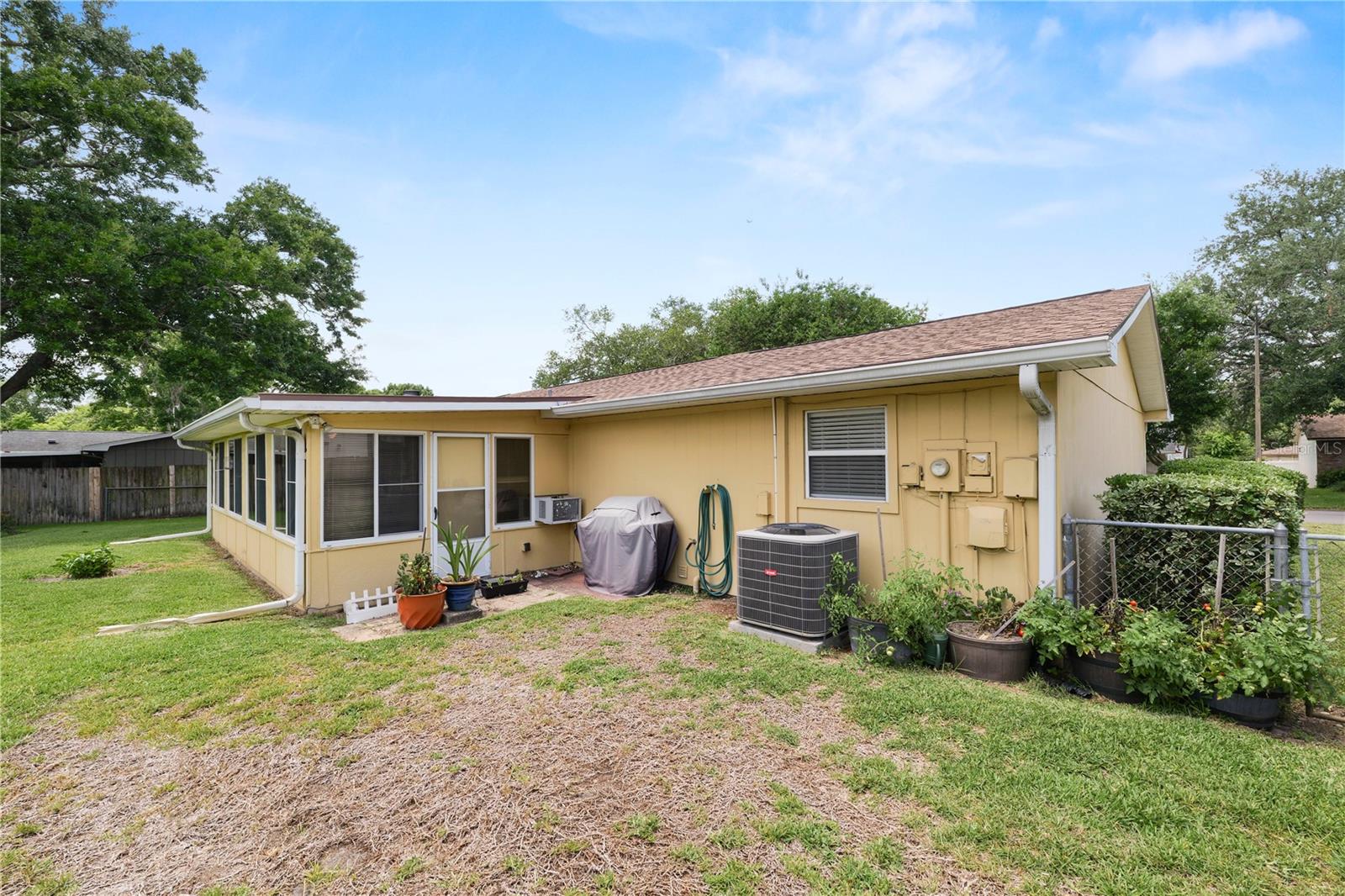 OAK GLEN - Residential