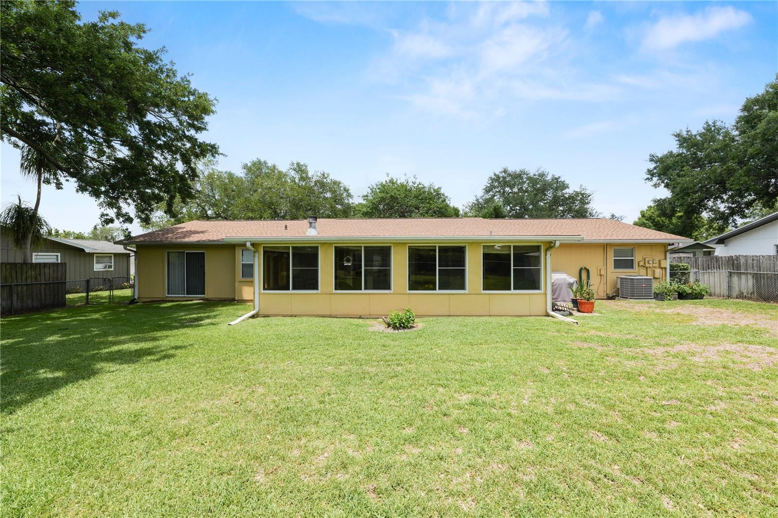 OAK GLEN - Residential