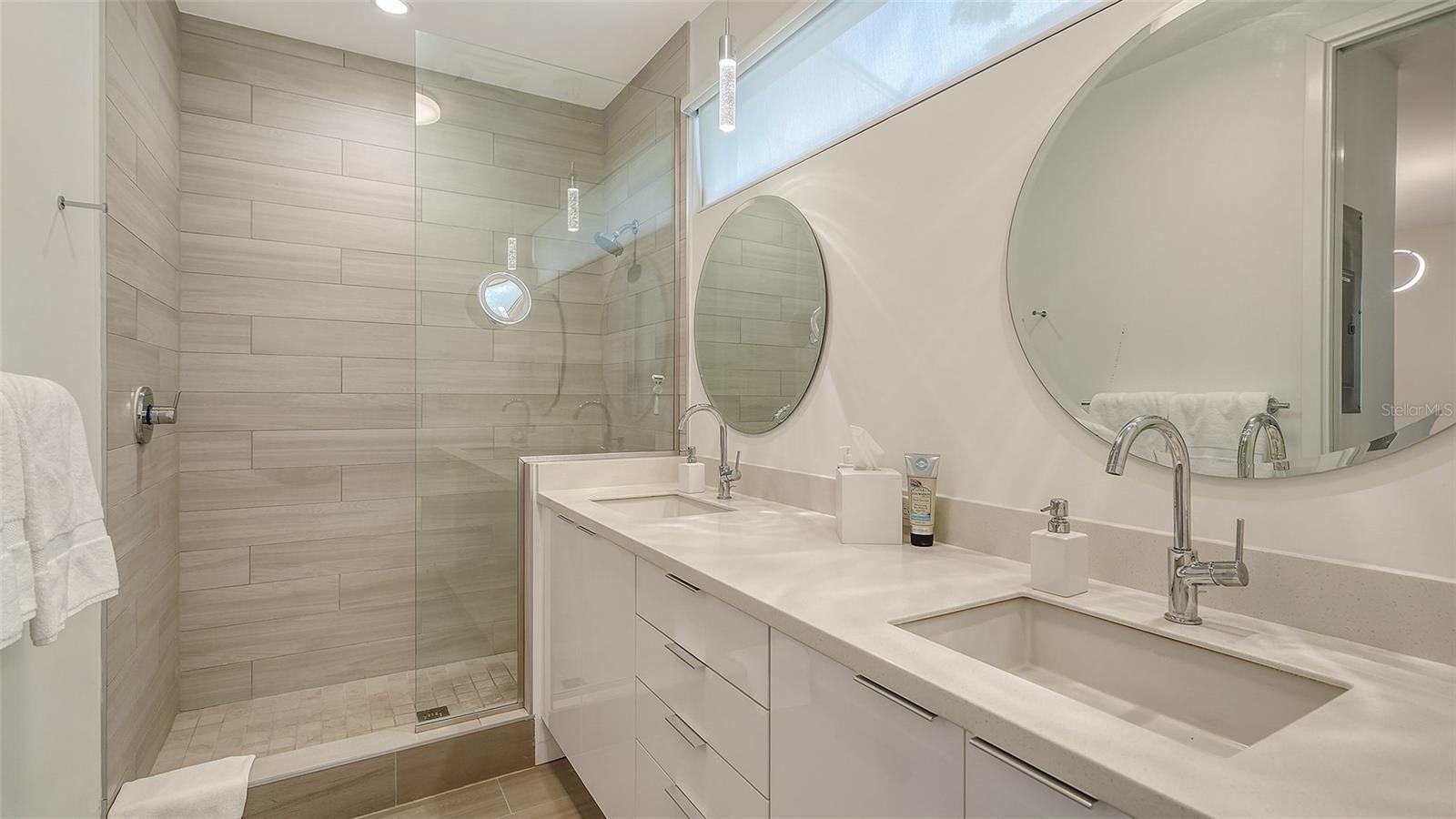 RISDON ON 5TH - Residential
