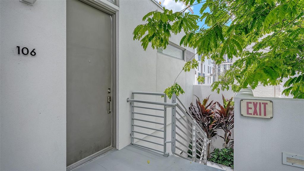 Photo of 1350 5th Street #102, Sarasota, FL 34236 (MLS # A4694230)