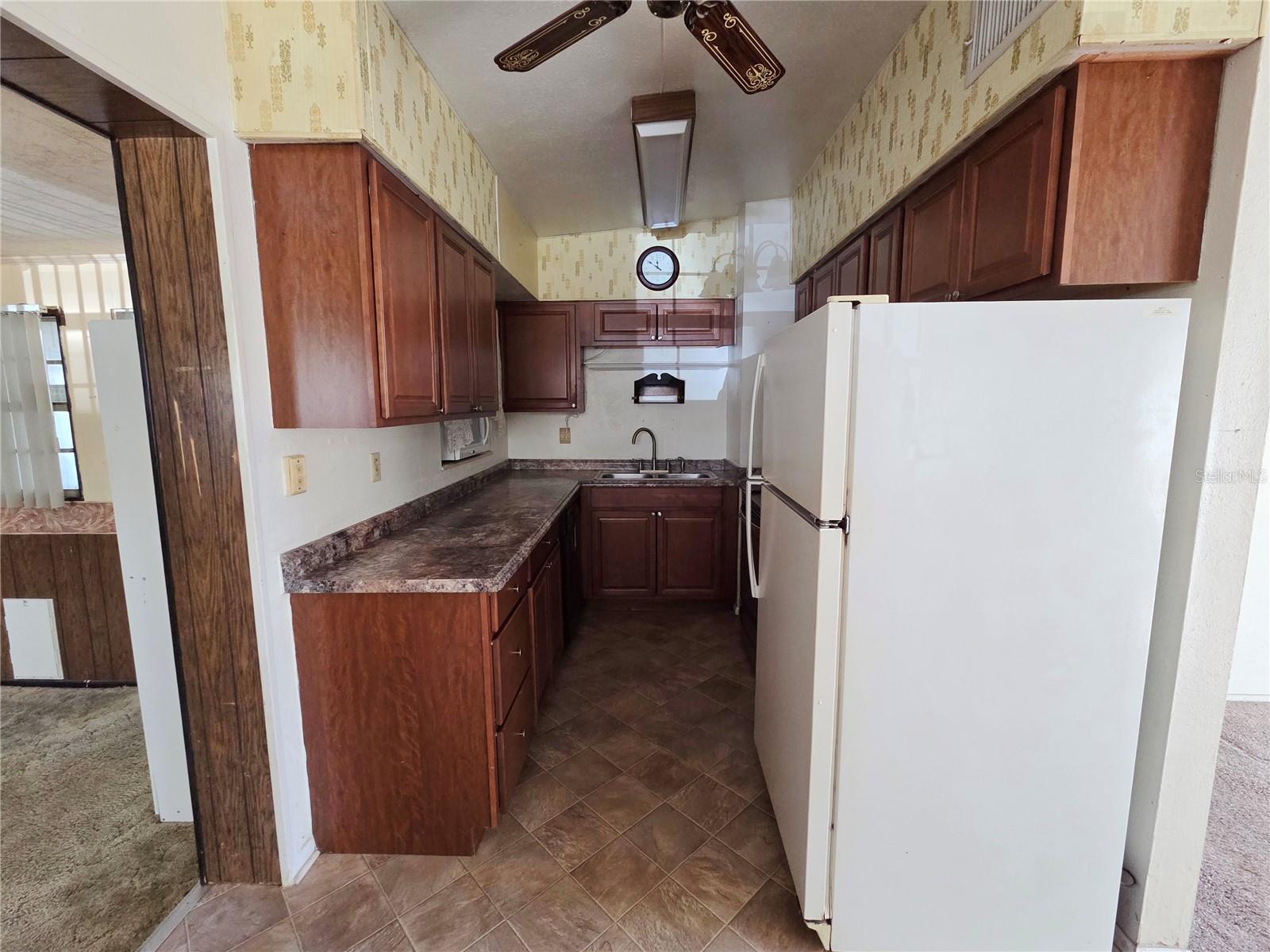 RICHLAND MANOR - Residential