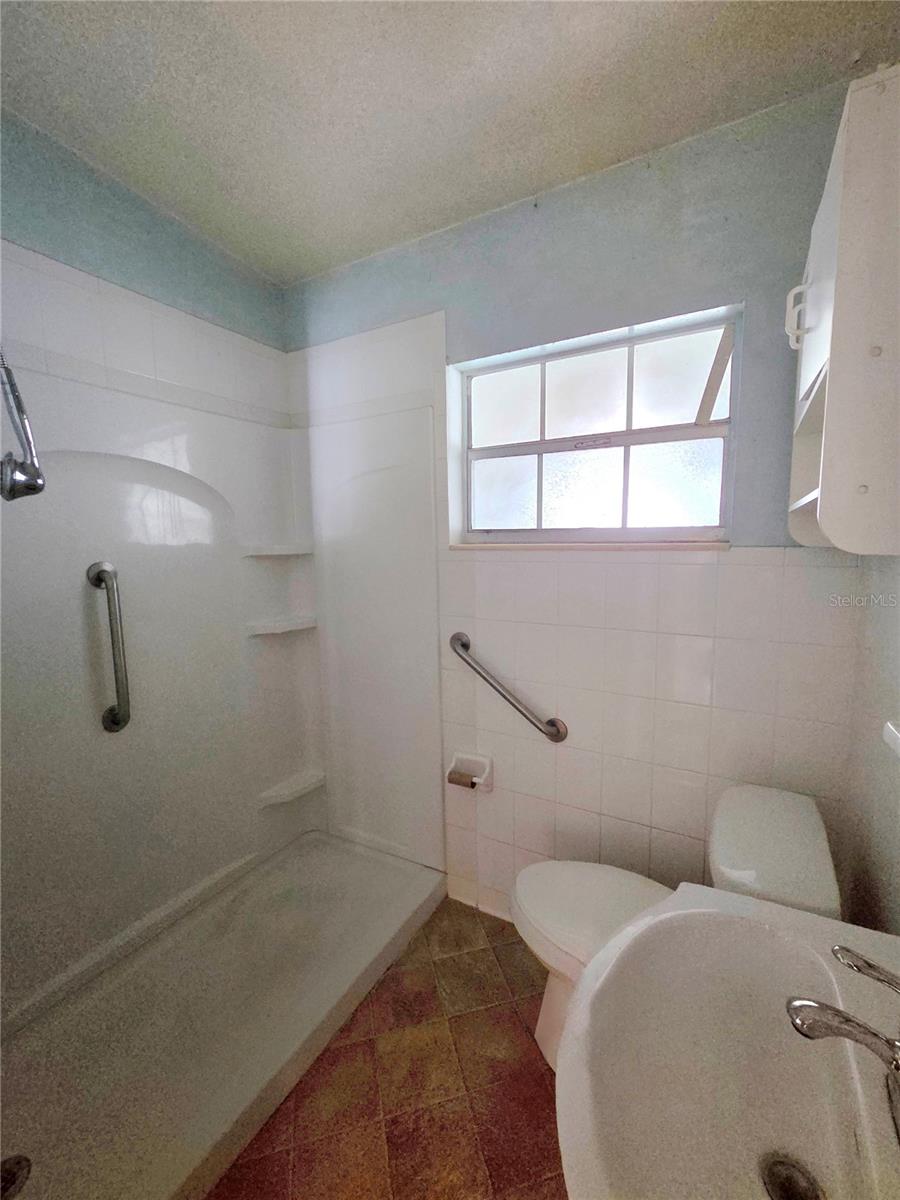 RICHLAND MANOR - Residential