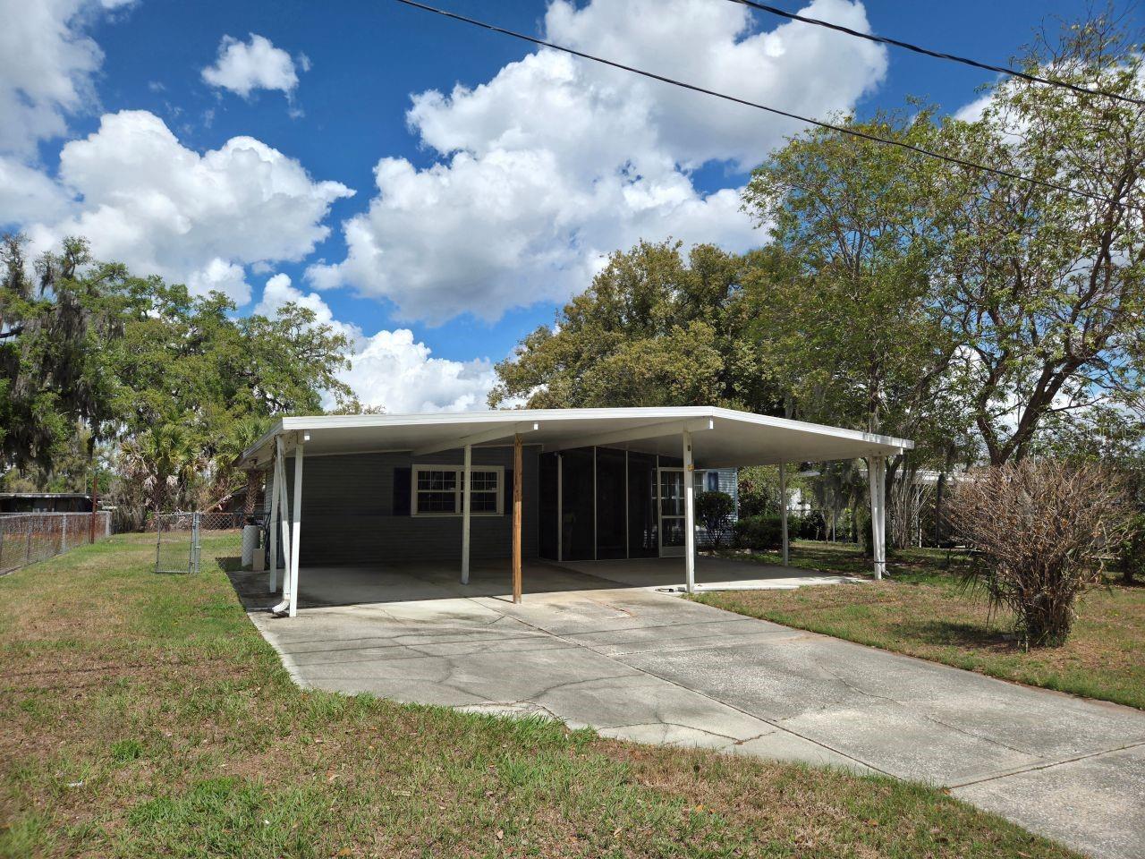 RICHLAND MANOR - Residential