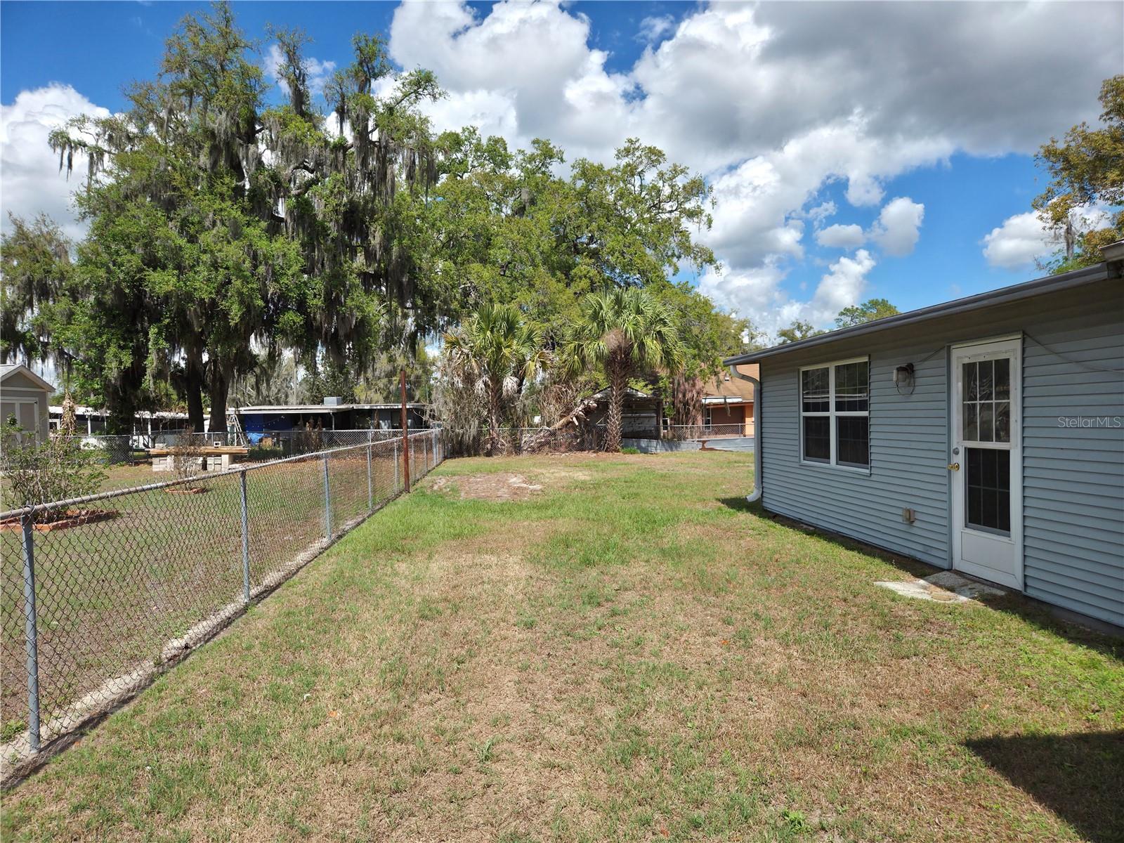 RICHLAND MANOR - Residential