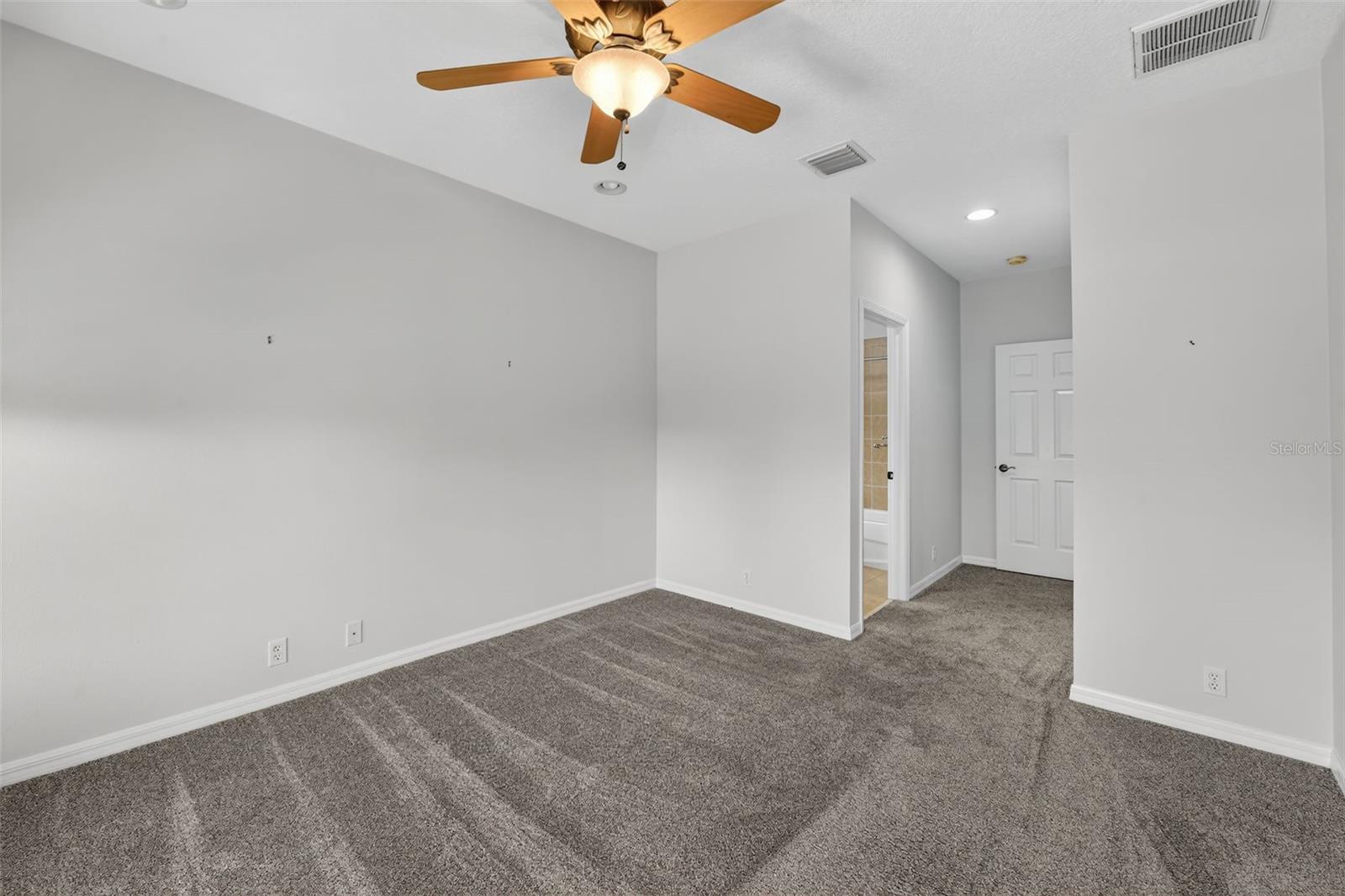 MIRABAY PH 1A - Residential