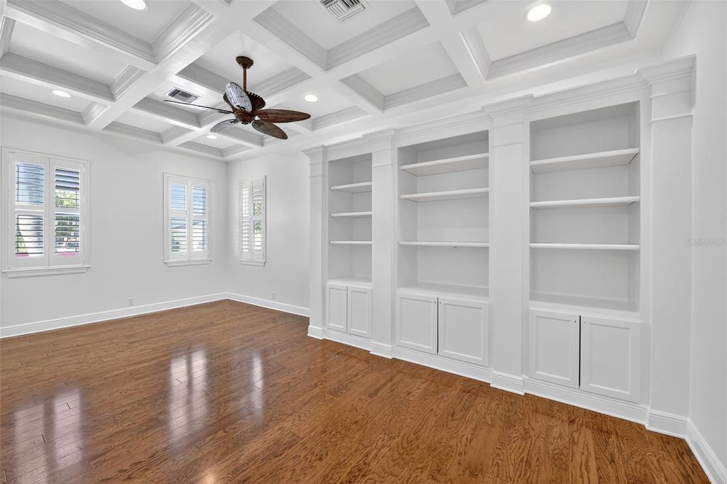 Photo of 5617 Seagrass Place, Apollo Beach, FL 33572 (MLS # TB8430393)