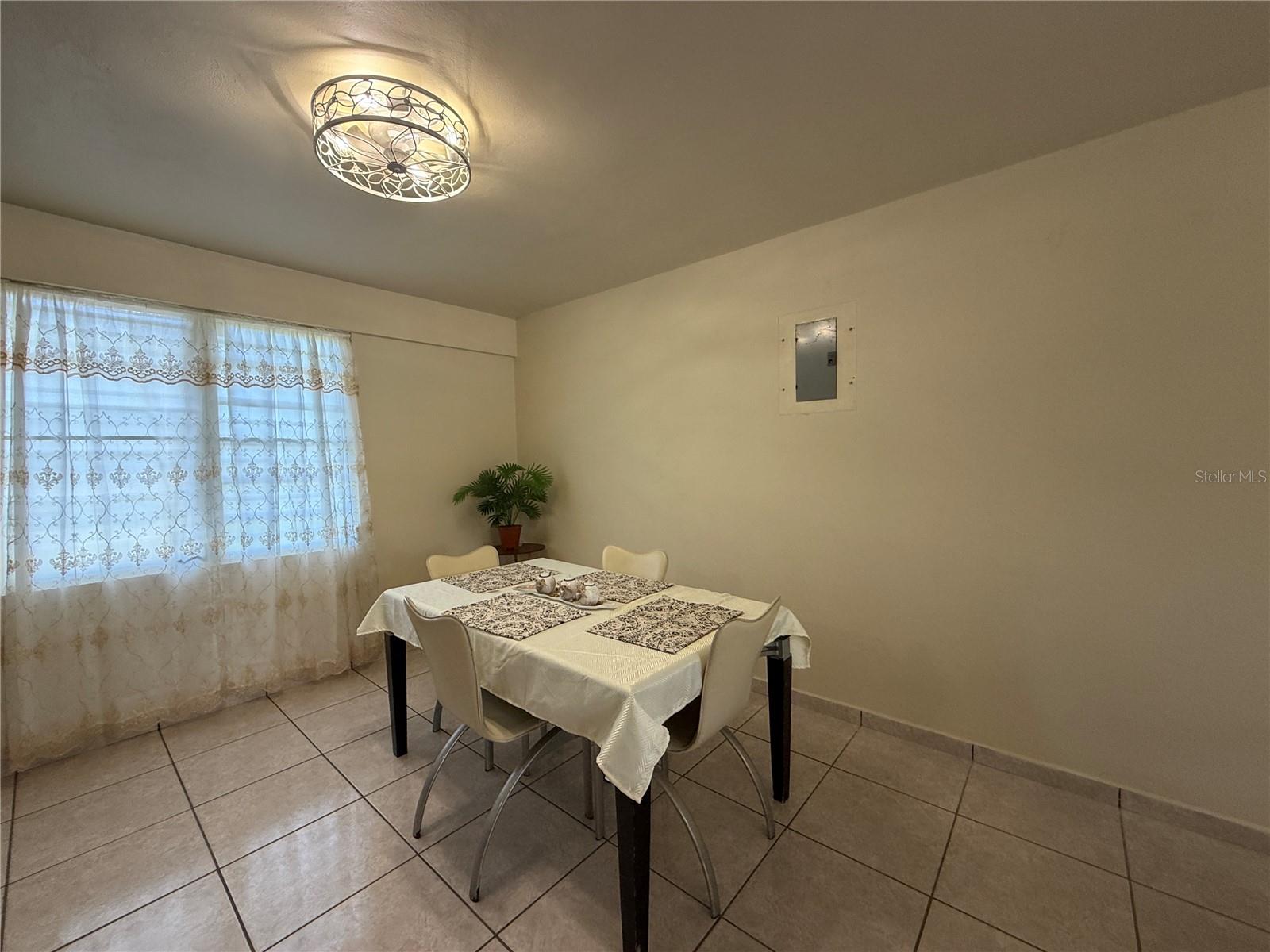 BO.ENEAS - Residential Income