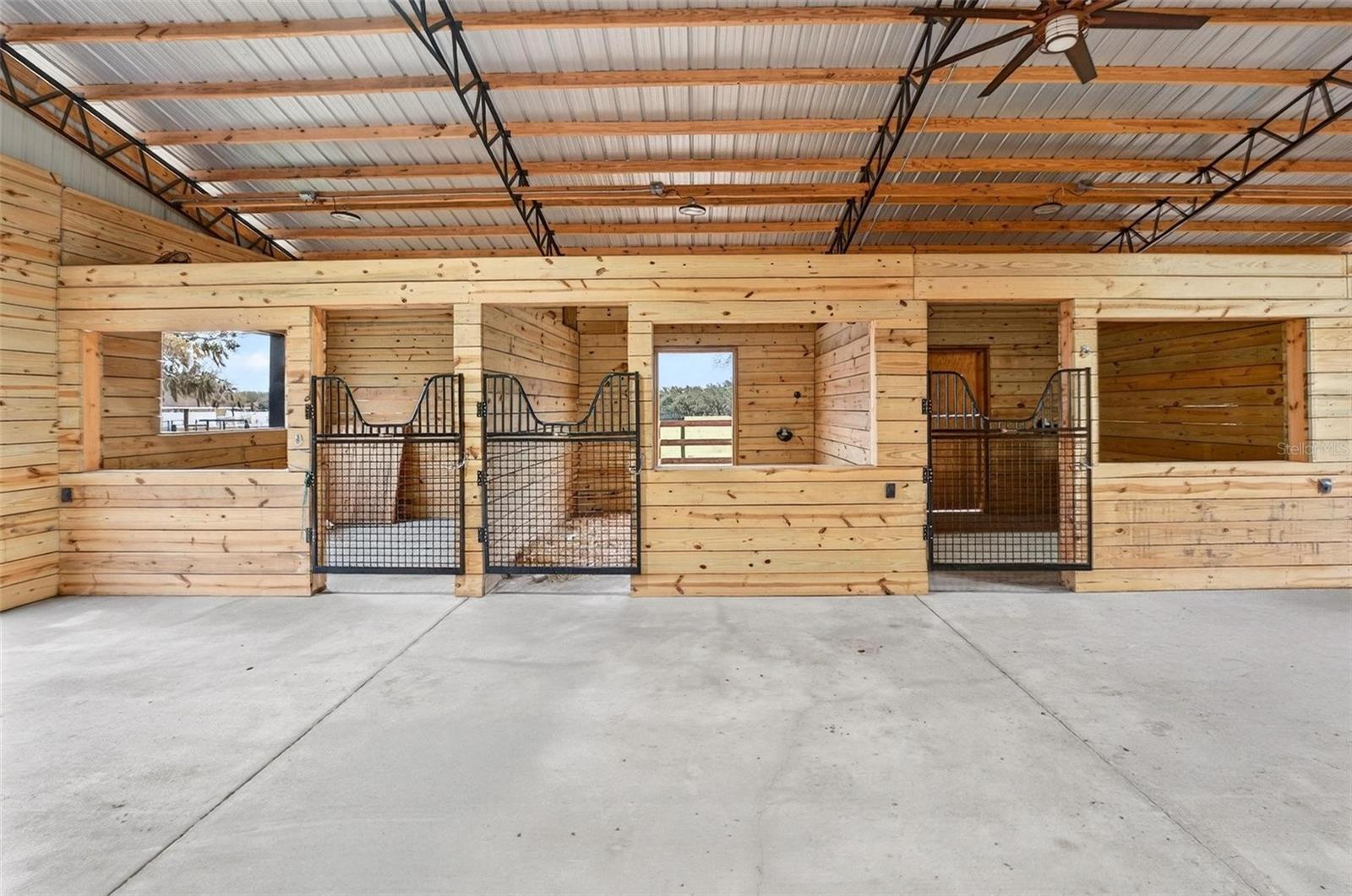 NORTH STAR RANCHETTES - Residential