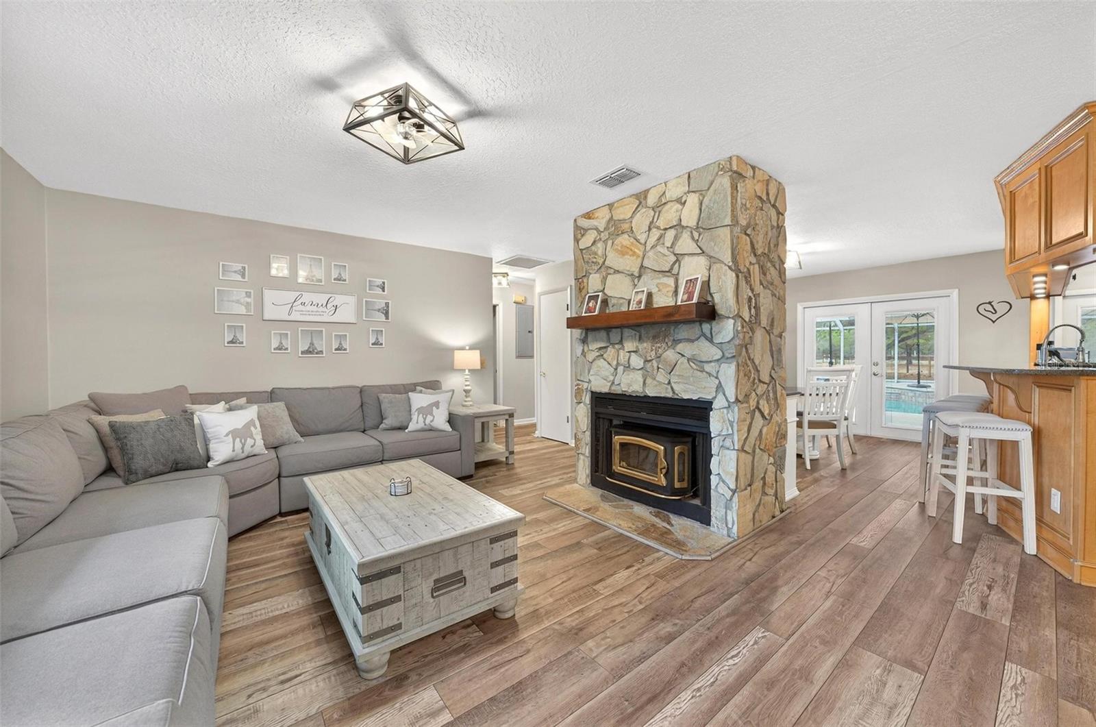 NORTH STAR RANCHETTES - Residential