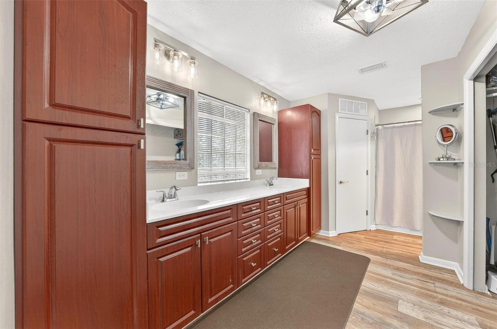 NORTH STAR RANCHETTES - Residential