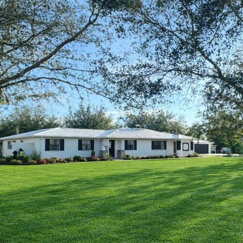 Photo of 12650 SE 98th Lane, Dunnellon, FL 34431 (MLS # OM720989)