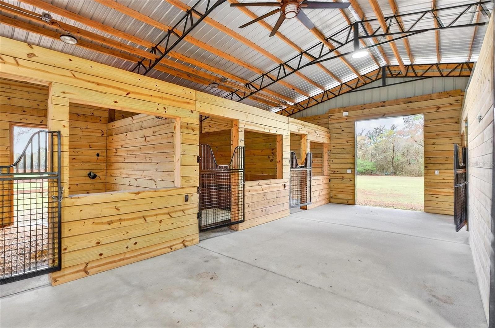 NORTH STAR RANCHETTES - Residential