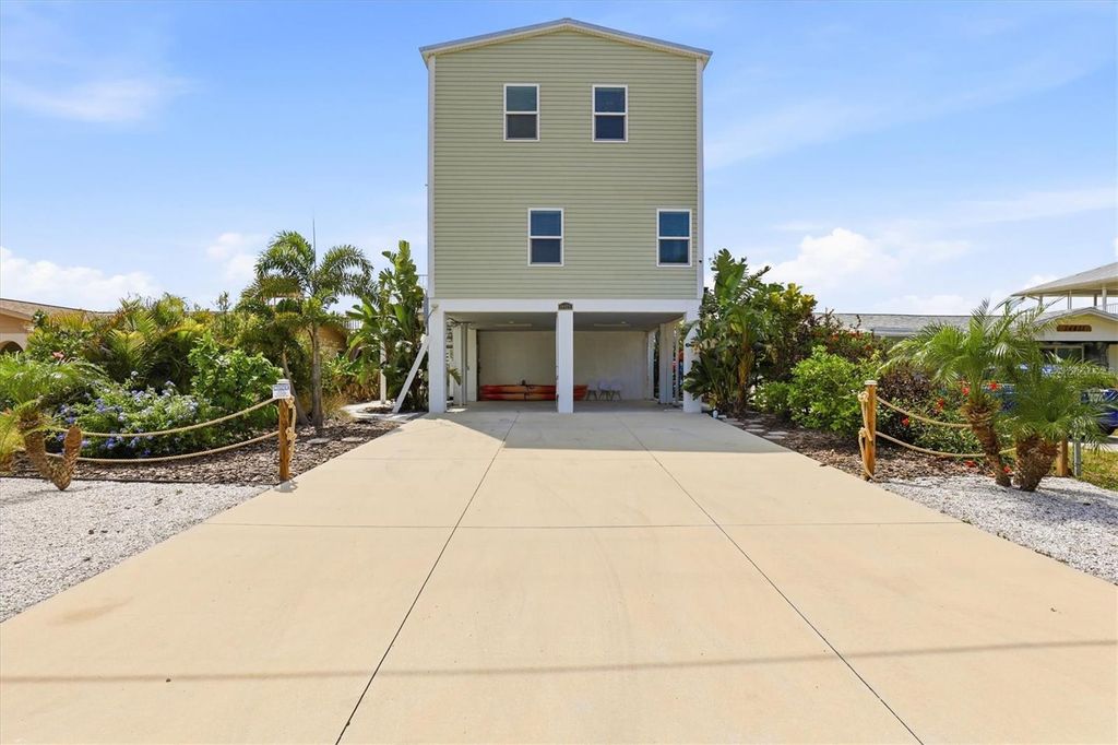 Photo of 14429 Birch Street, Hudson, FL 34667 (MLS # W7885099)