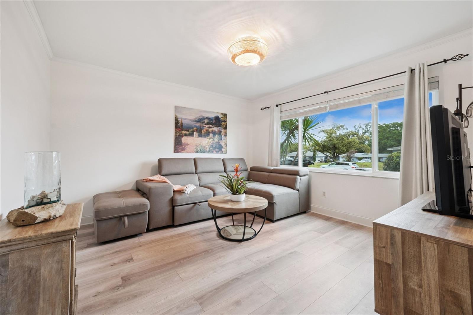 LAKE SHORE GARDENS - Residential