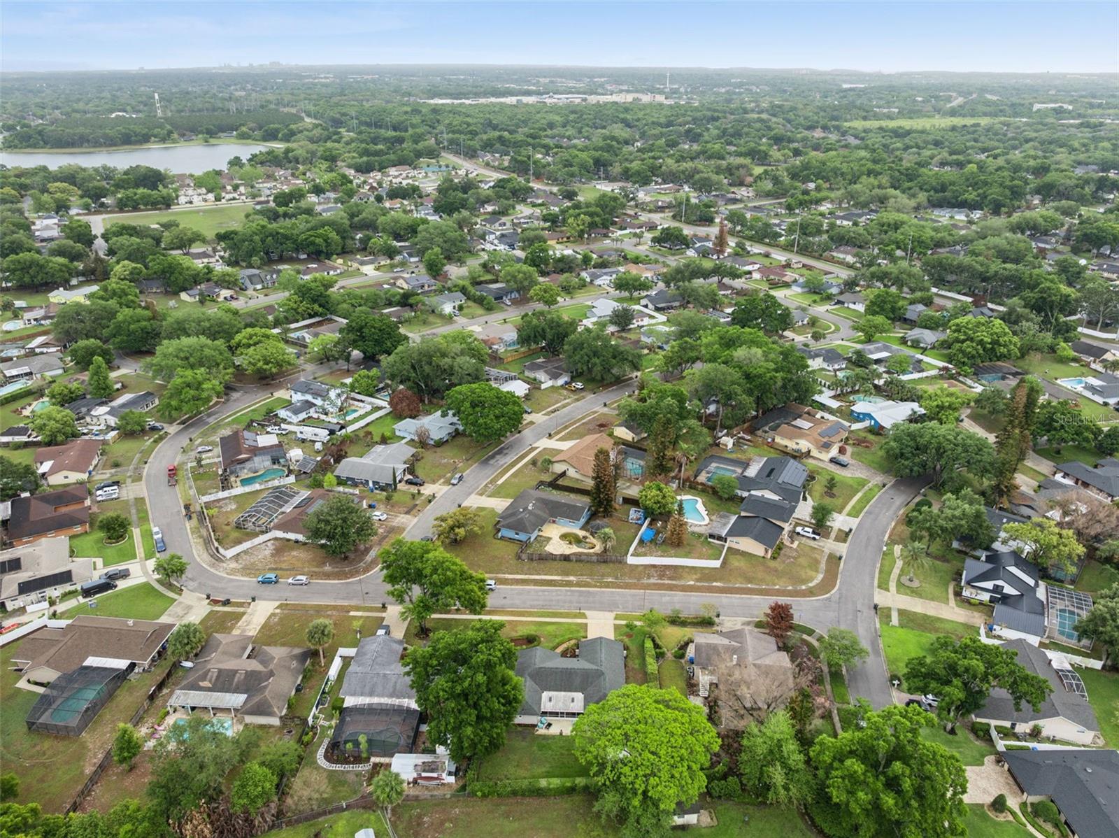 LAKE SHORE GARDENS - Residential