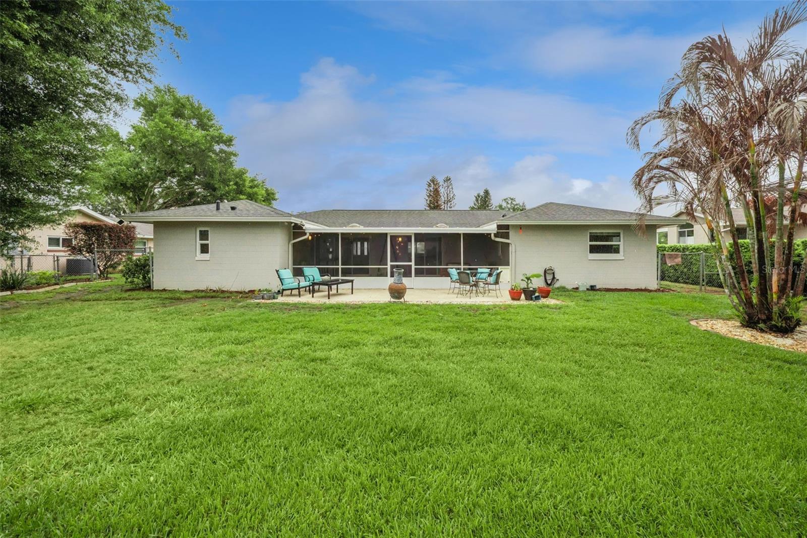 LAKE SHORE GARDENS - Residential