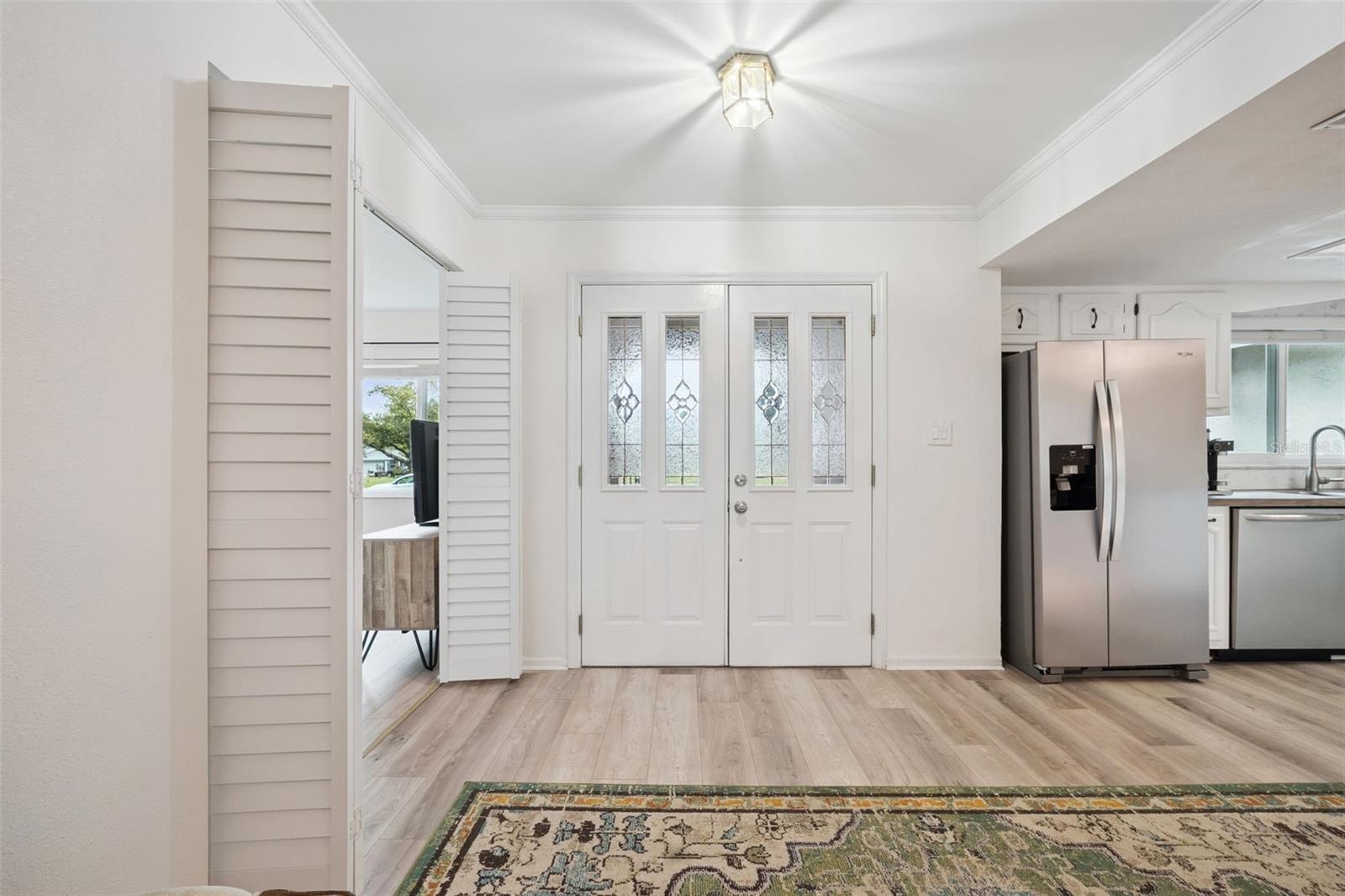 LAKE SHORE GARDENS - Residential