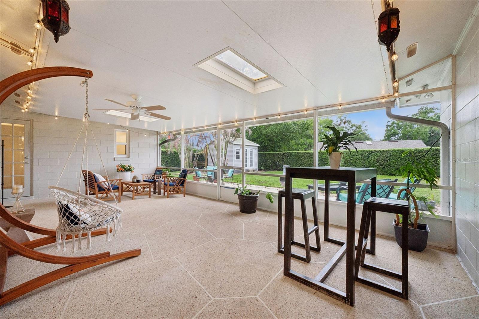 LAKE SHORE GARDENS - Residential