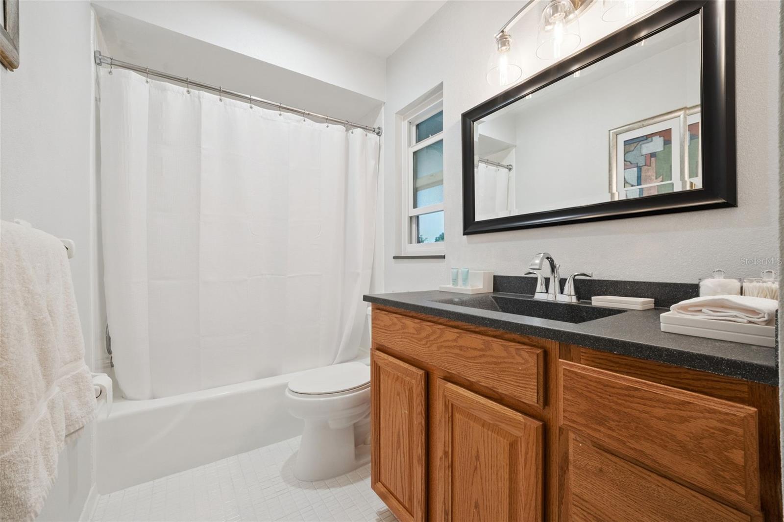 LAKE SHORE GARDENS - Residential