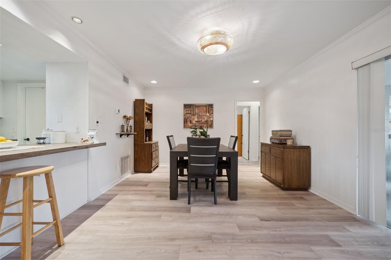 LAKE SHORE GARDENS - Residential