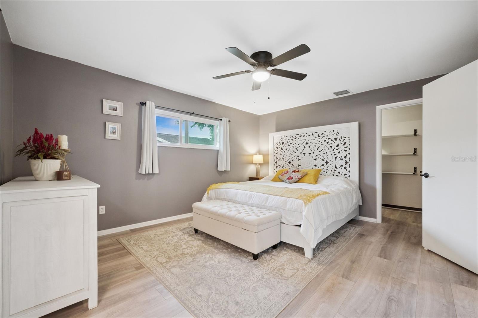 LAKE SHORE GARDENS - Residential