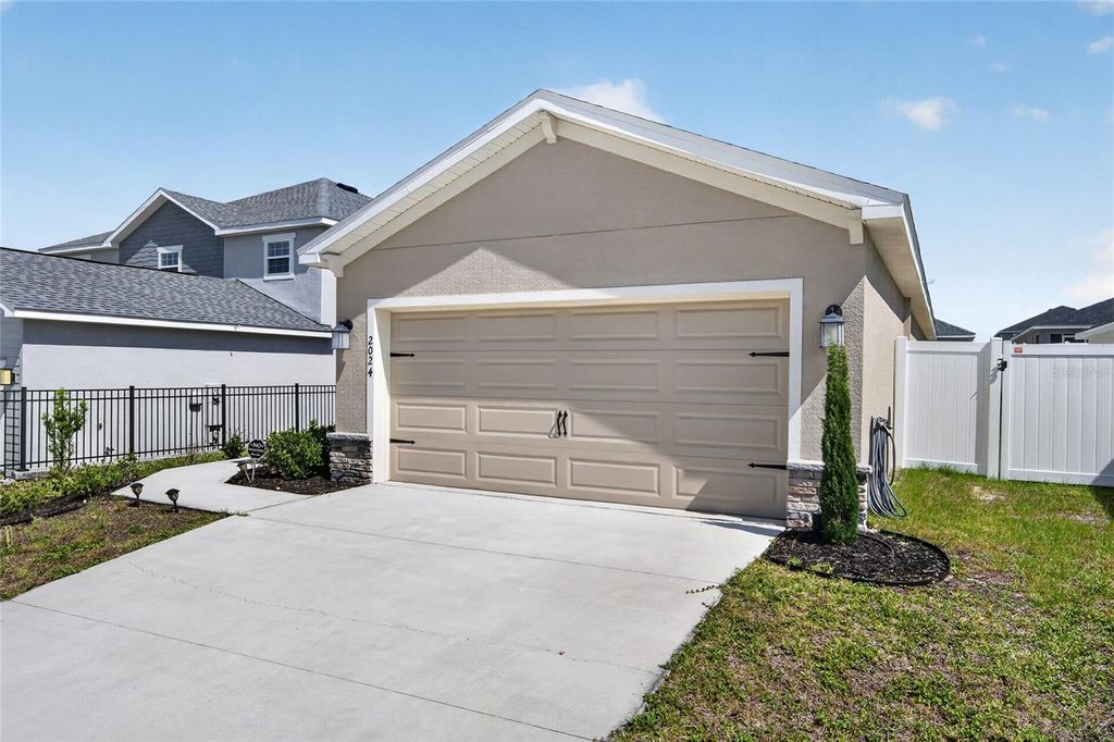 Photo of 2024 Noble Drive, Davenport, FL 33837 (MLS # G5111154)