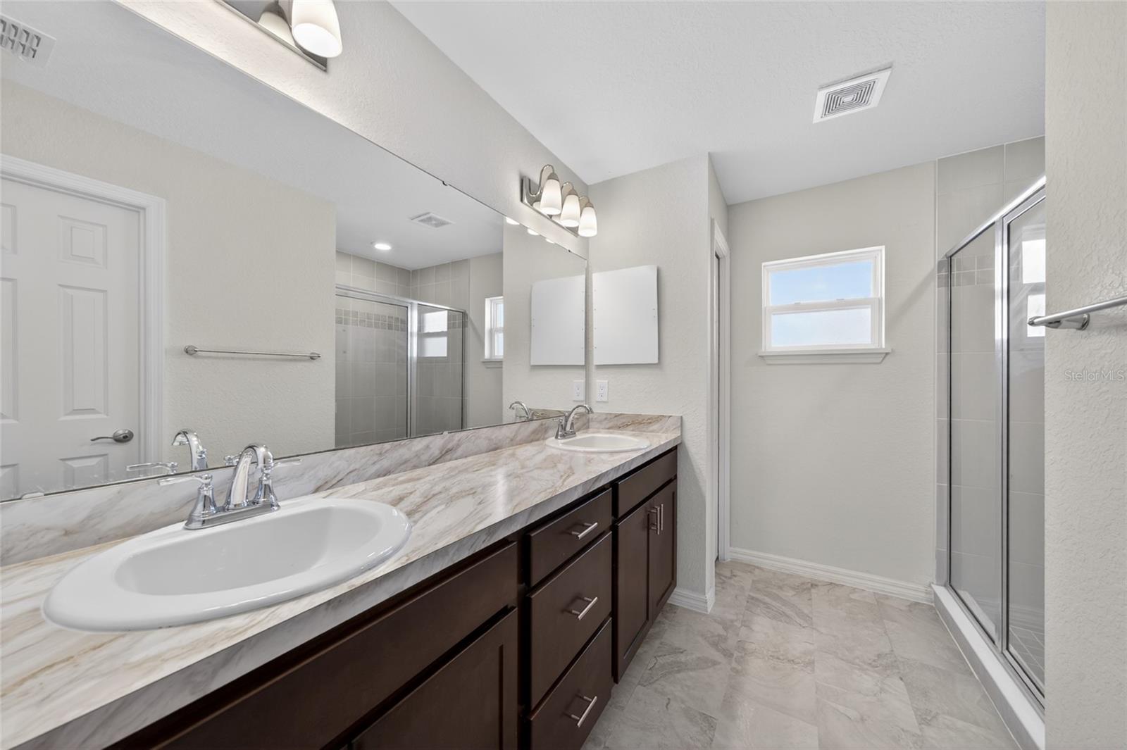 GENEVA LNDGS PH 1 - Residential