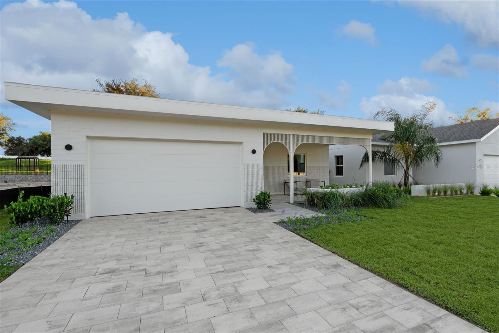 BOULEVARD OAKS OF LADY LAKE - Residential