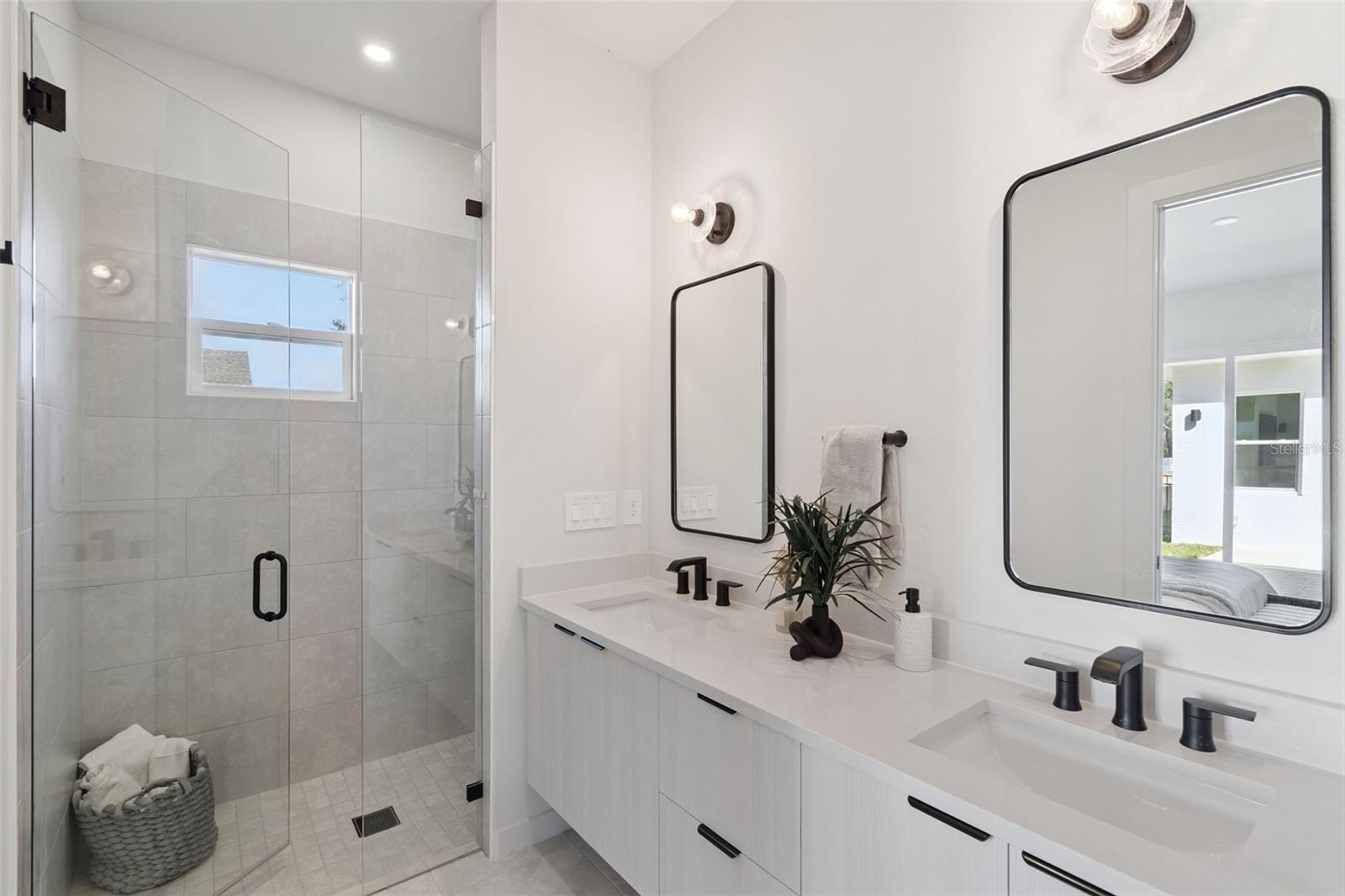 BOULEVARD OAKS OF LADY LAKE - Residential