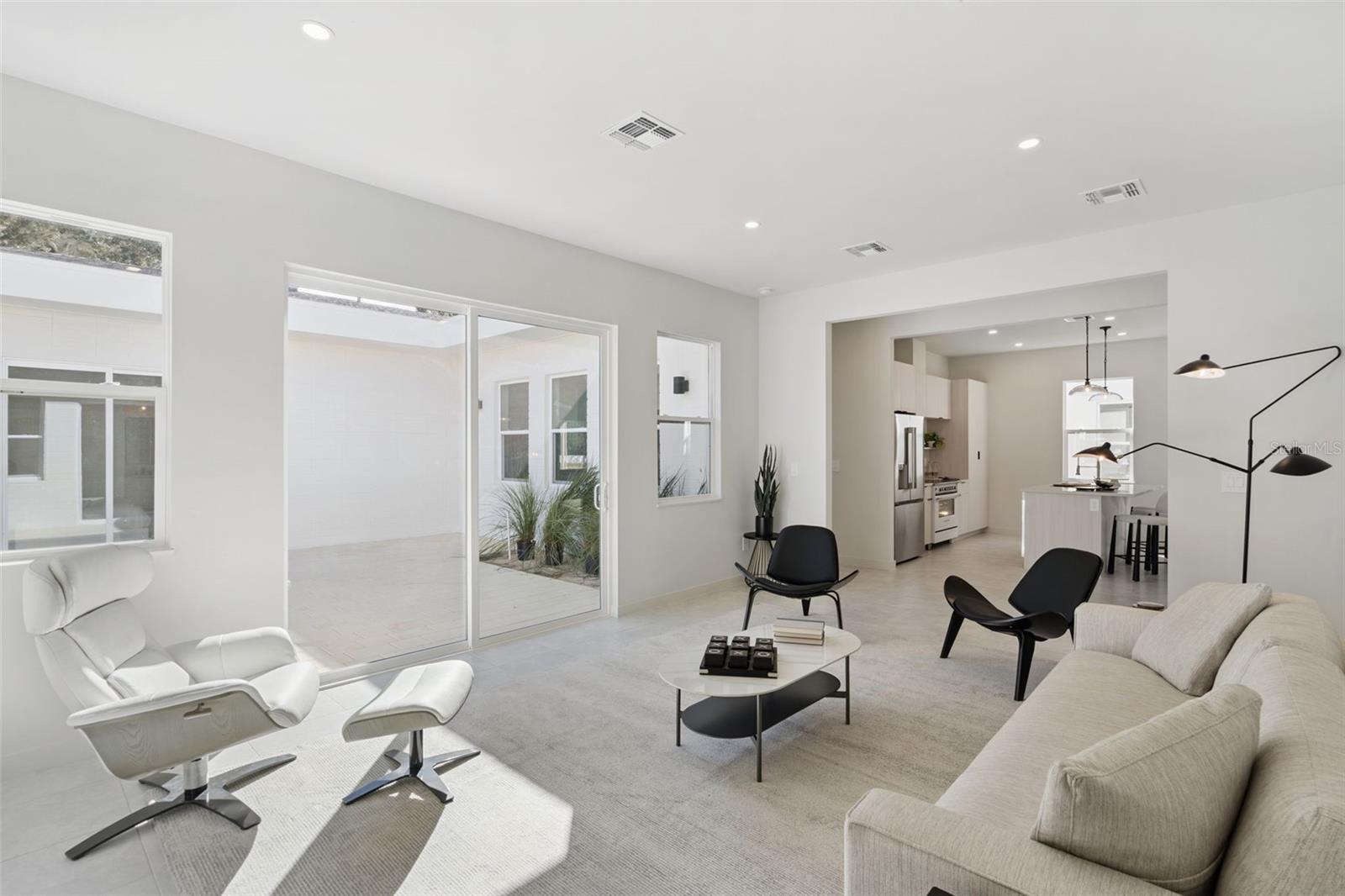 BOULEVARD OAKS OF LADY LAKE - Residential