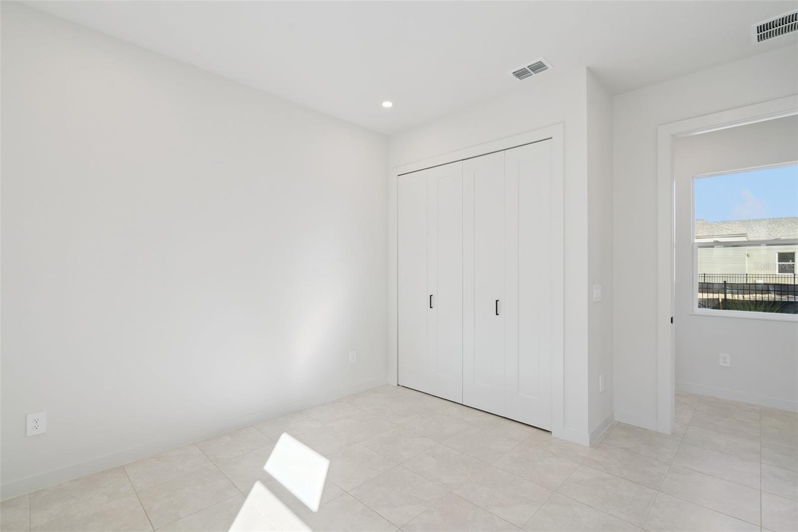 BOULEVARD OAKS OF LADY LAKE - Residential