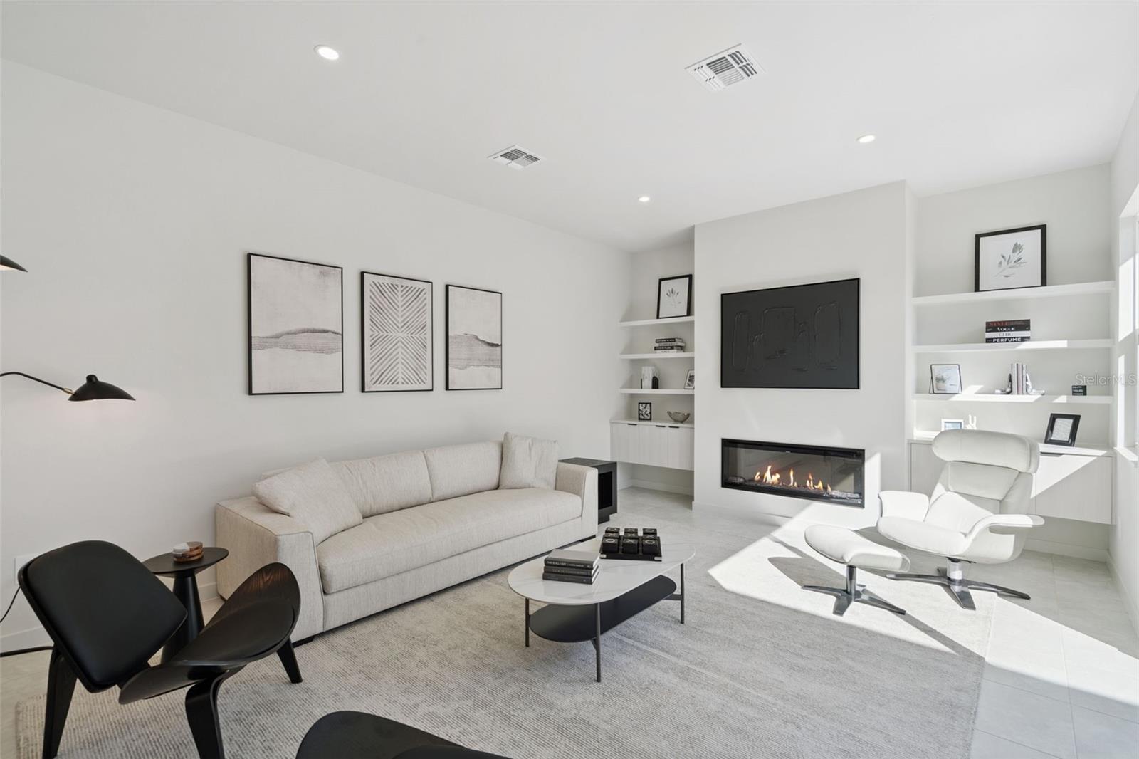 BOULEVARD OAKS OF LADY LAKE - Residential