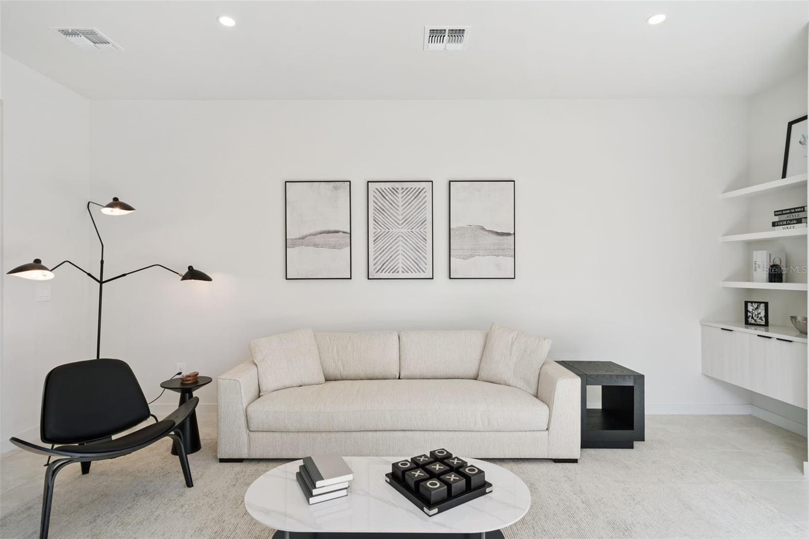 BOULEVARD OAKS OF LADY LAKE - Residential