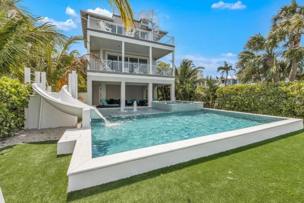 CORTEZ BEACH - Residential