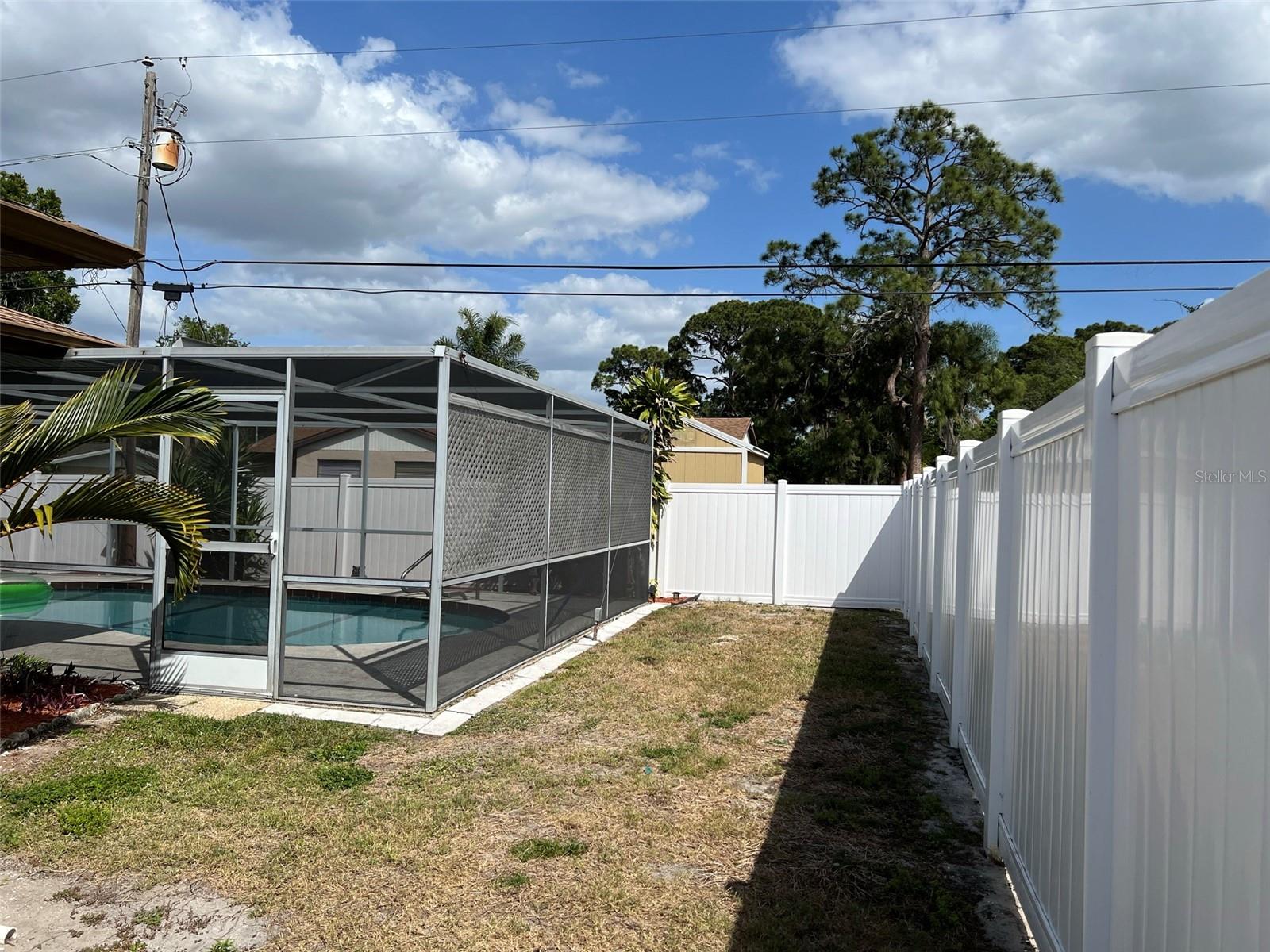 SOUTH VENICE - Residential Lease