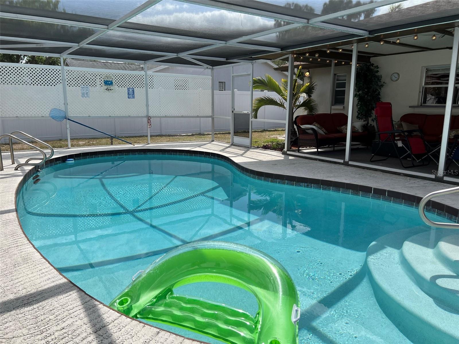 SOUTH VENICE - Residential Lease