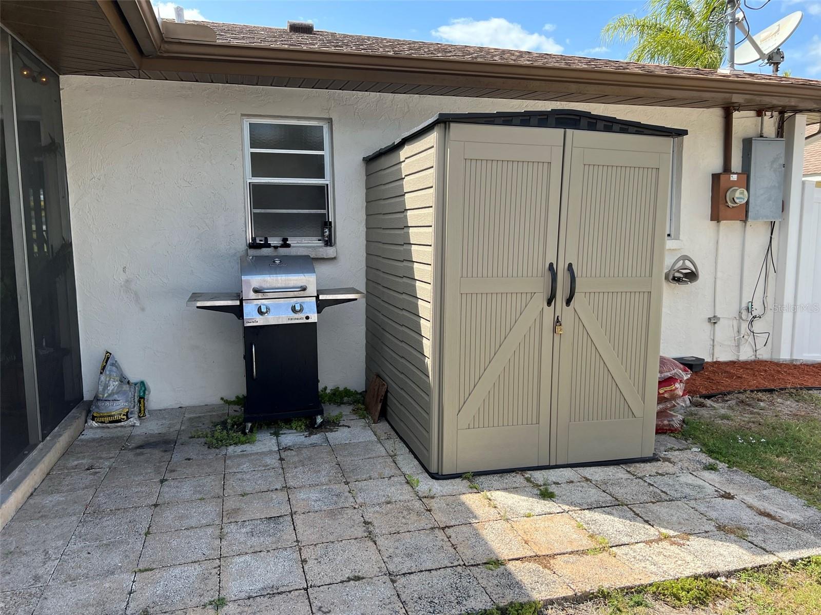 SOUTH VENICE - Residential Lease