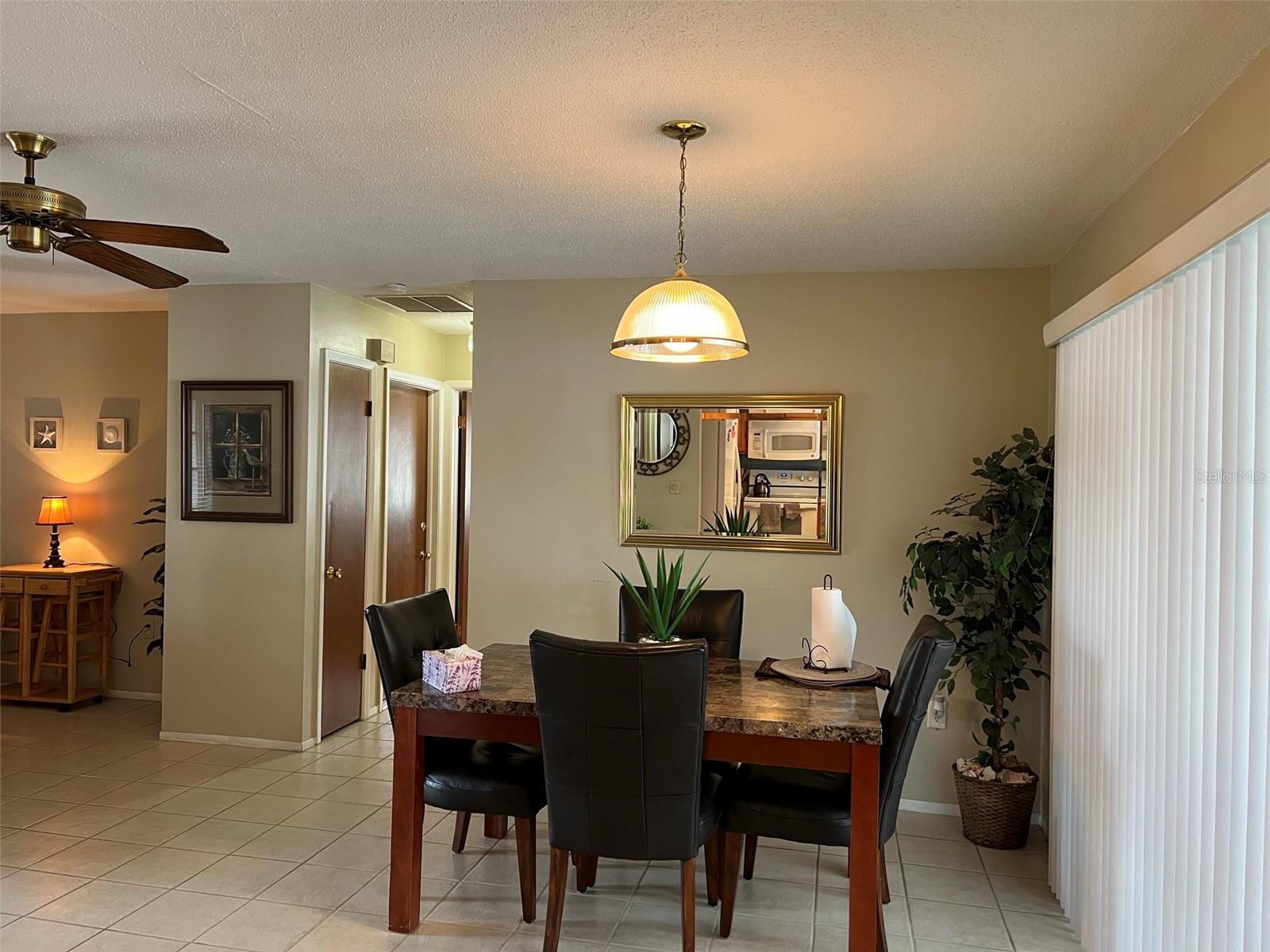 SOUTH VENICE - Residential Lease