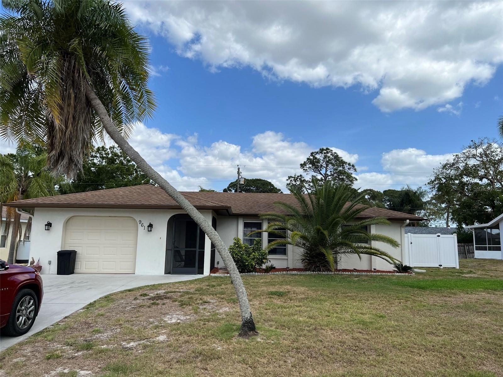 SOUTH VENICE - Residential Lease