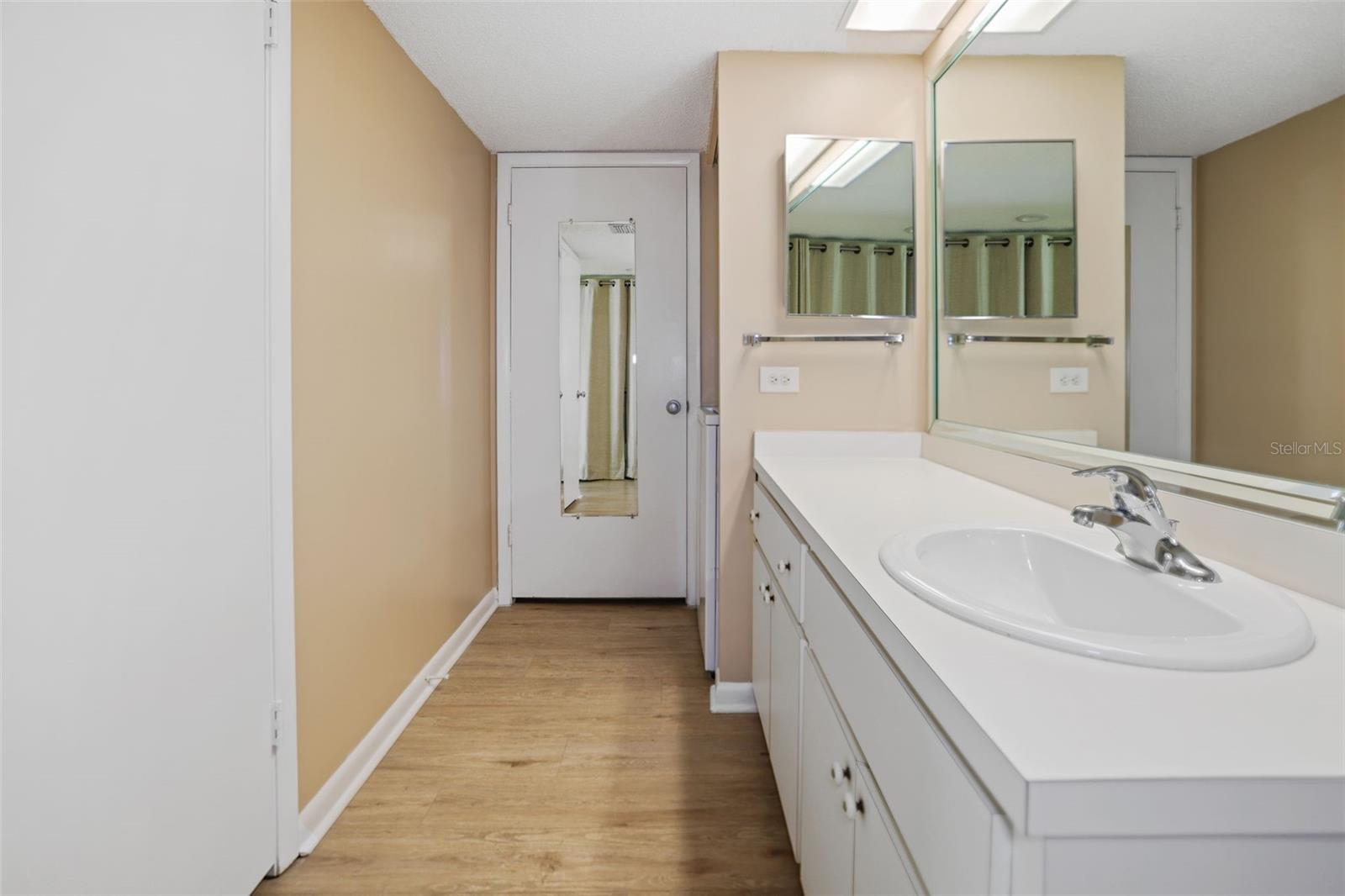 TREASURE ISLAND TENNIS & YACHT CLUB - Residential Lease