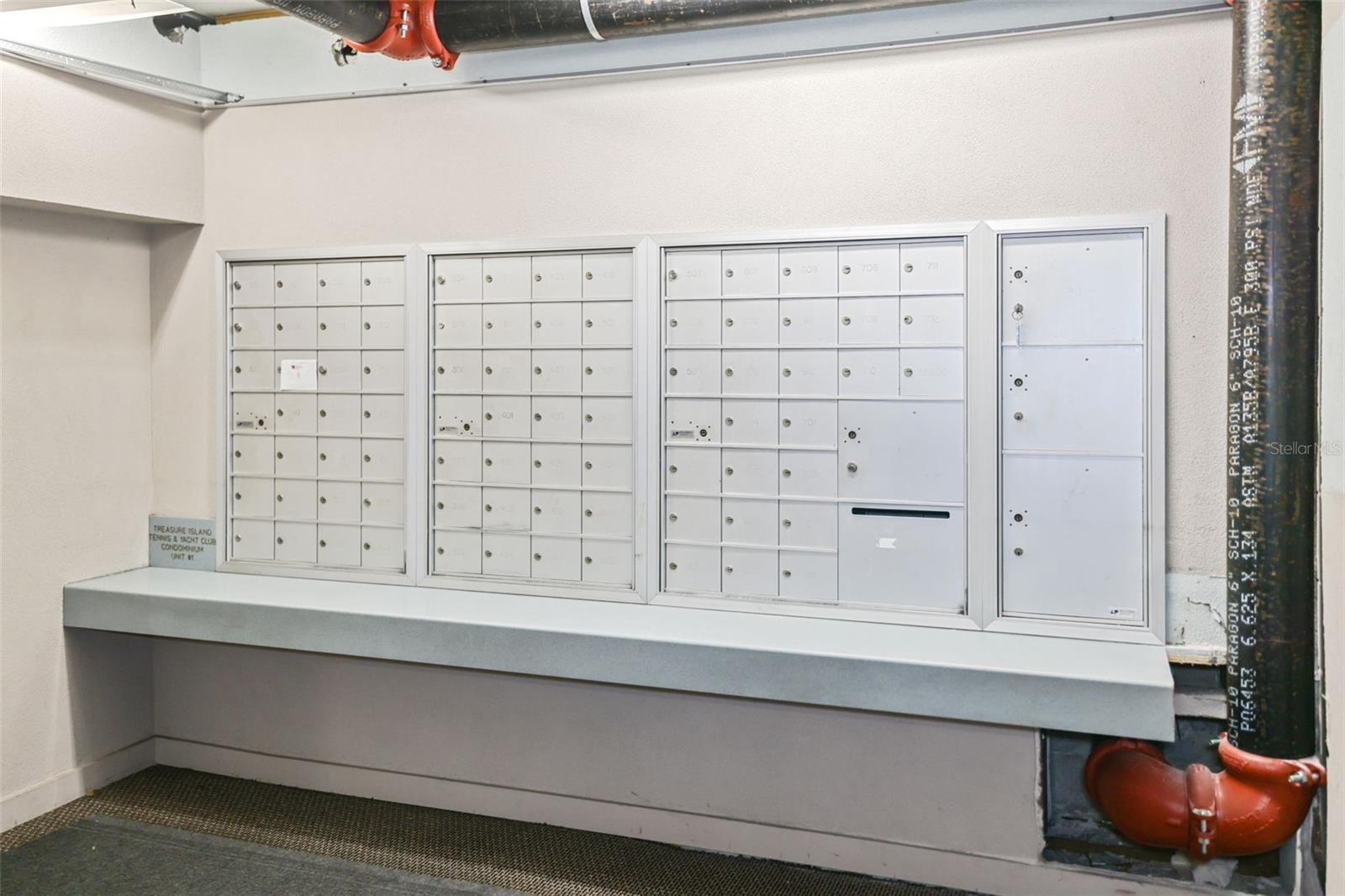 TREASURE ISLAND TENNIS & YACHT CLUB - Residential Lease